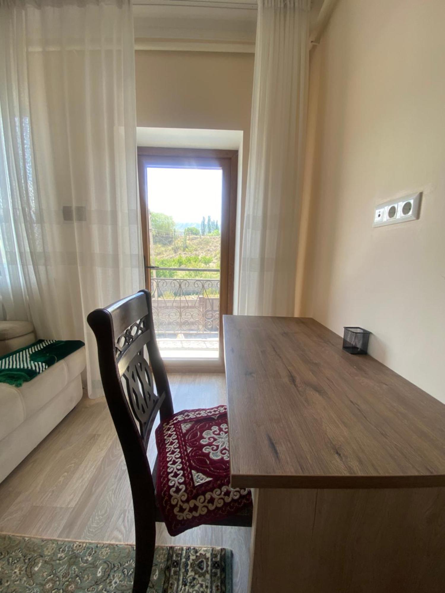 Hotel Maksat House Tossor Esterno foto