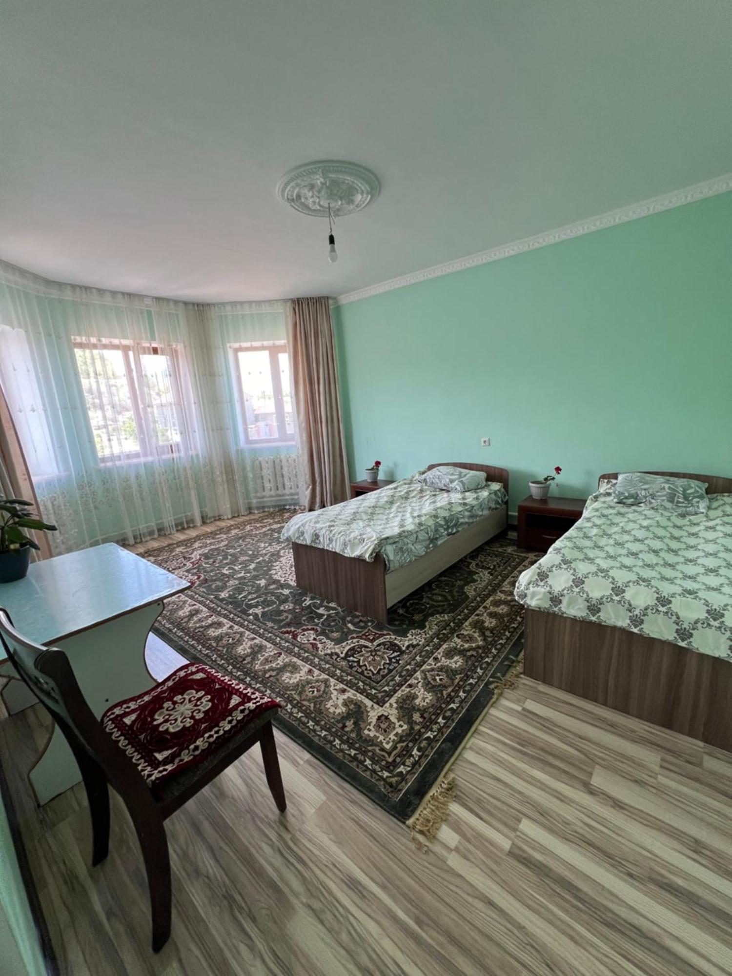 Hotel Maksat House Tossor Esterno foto