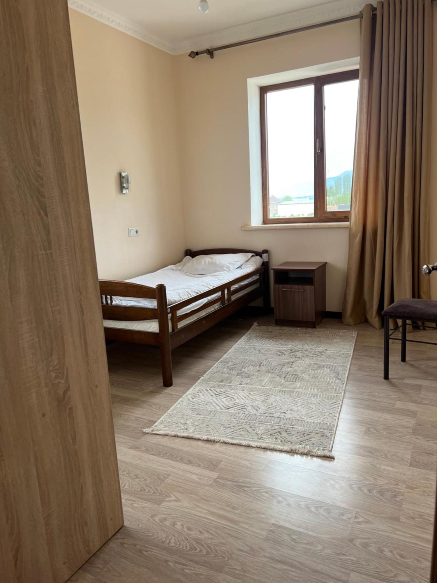 Hotel Maksat House Tossor Esterno foto