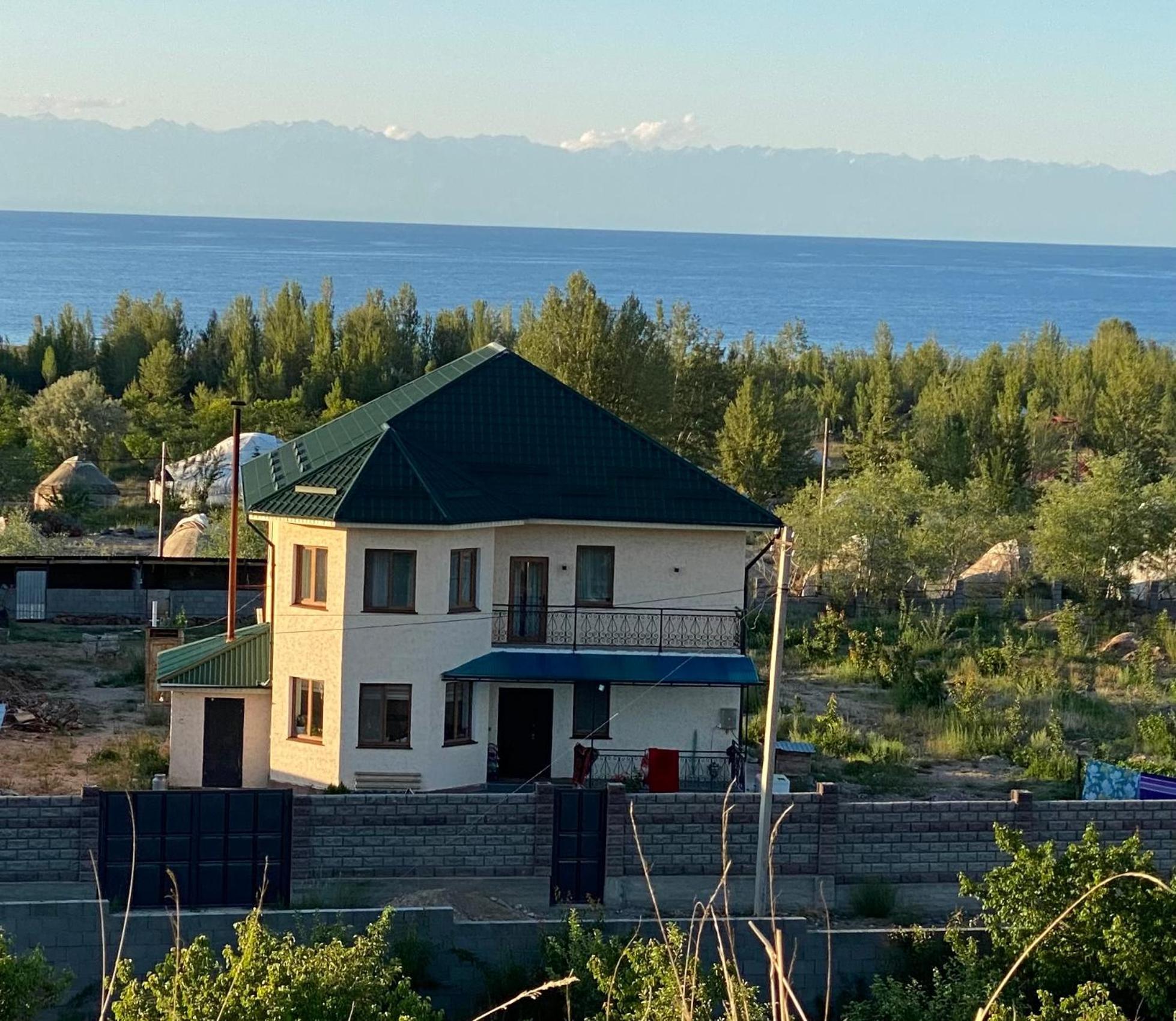 Hotel Maksat House Tossor Esterno foto
